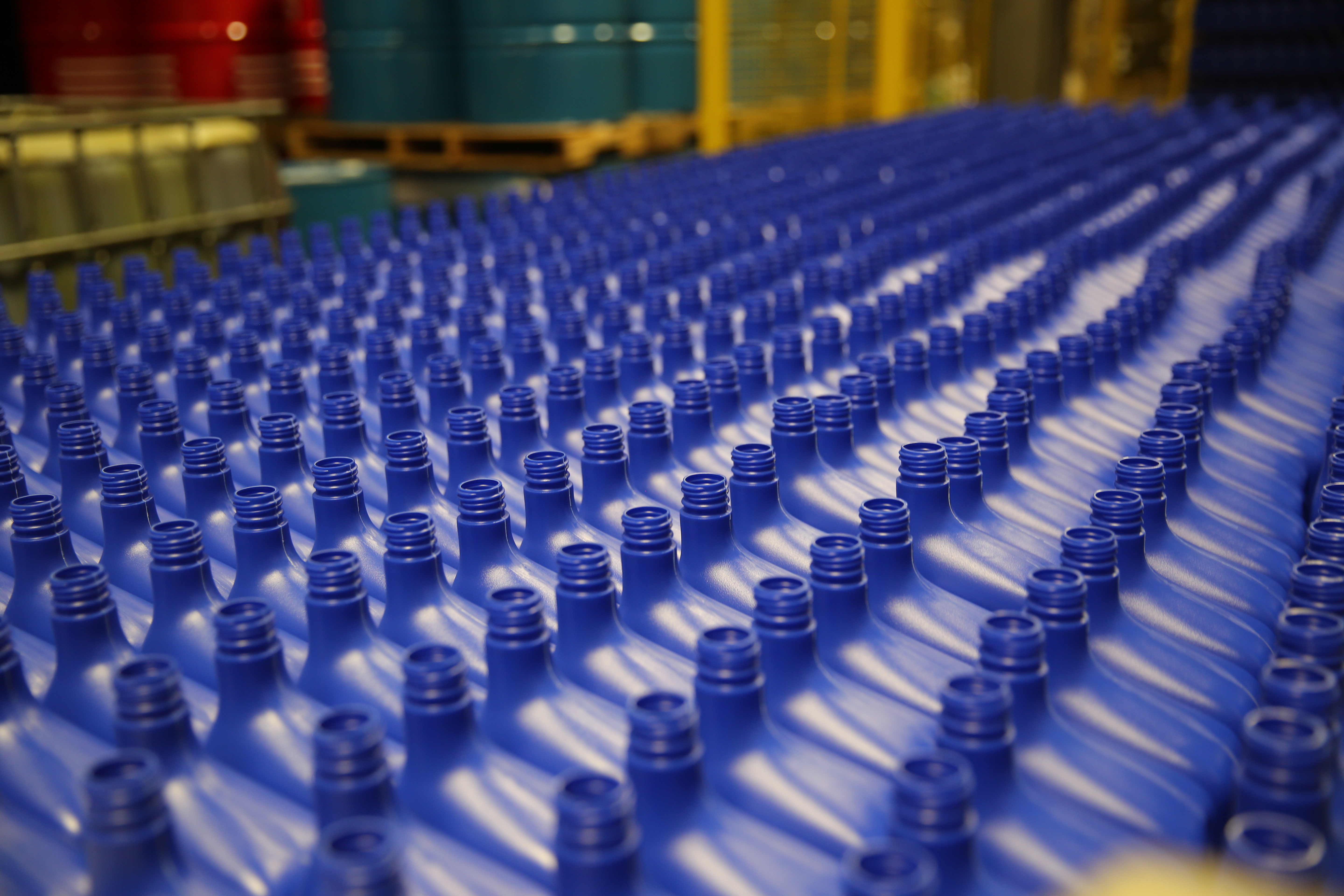 Sunoco Lubricants blue bottles